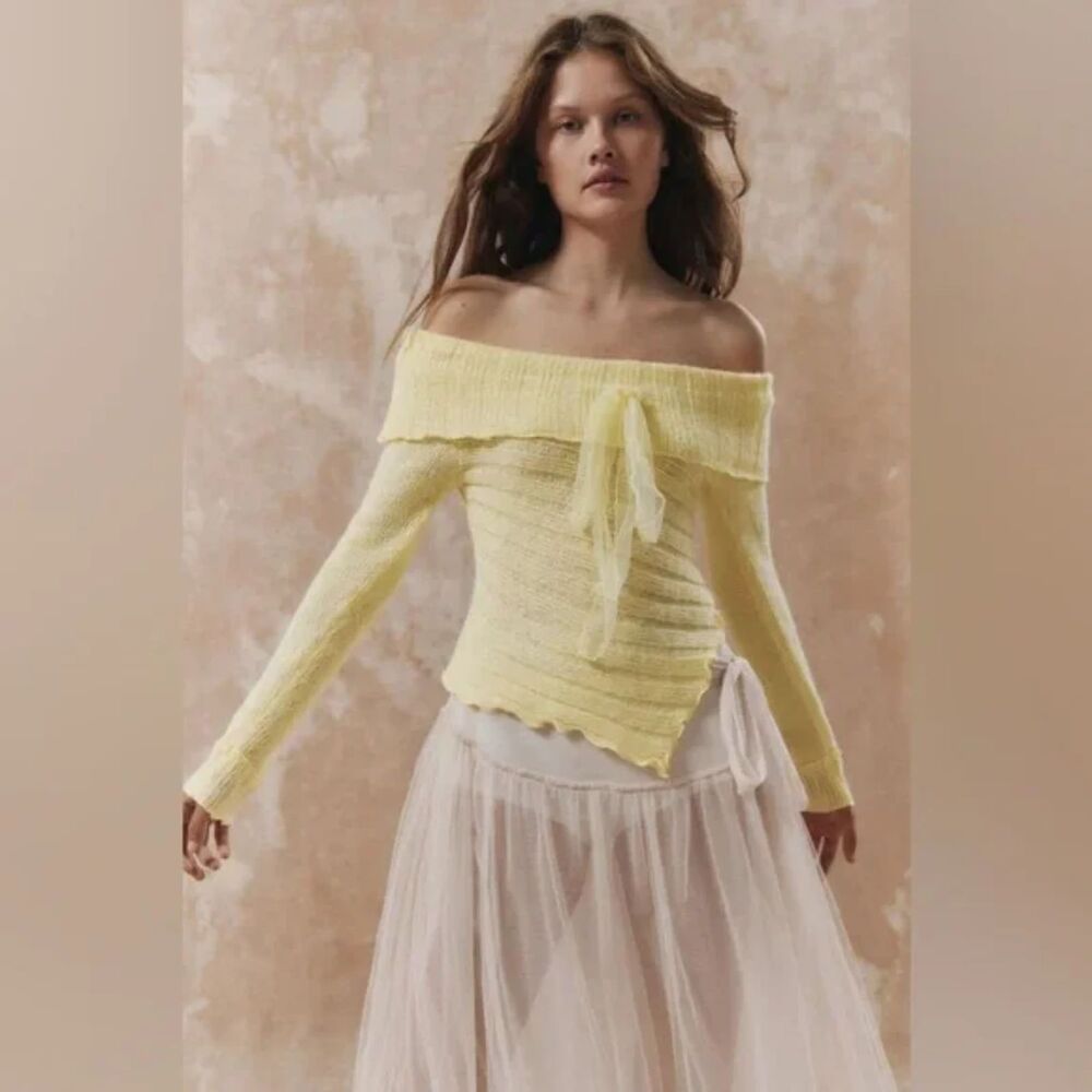 Kimchi Blue Off-the-Shoulder Yellow Knit Sweater